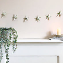Load image into Gallery viewer, 7 Star Garland - Green Blurred Spot
